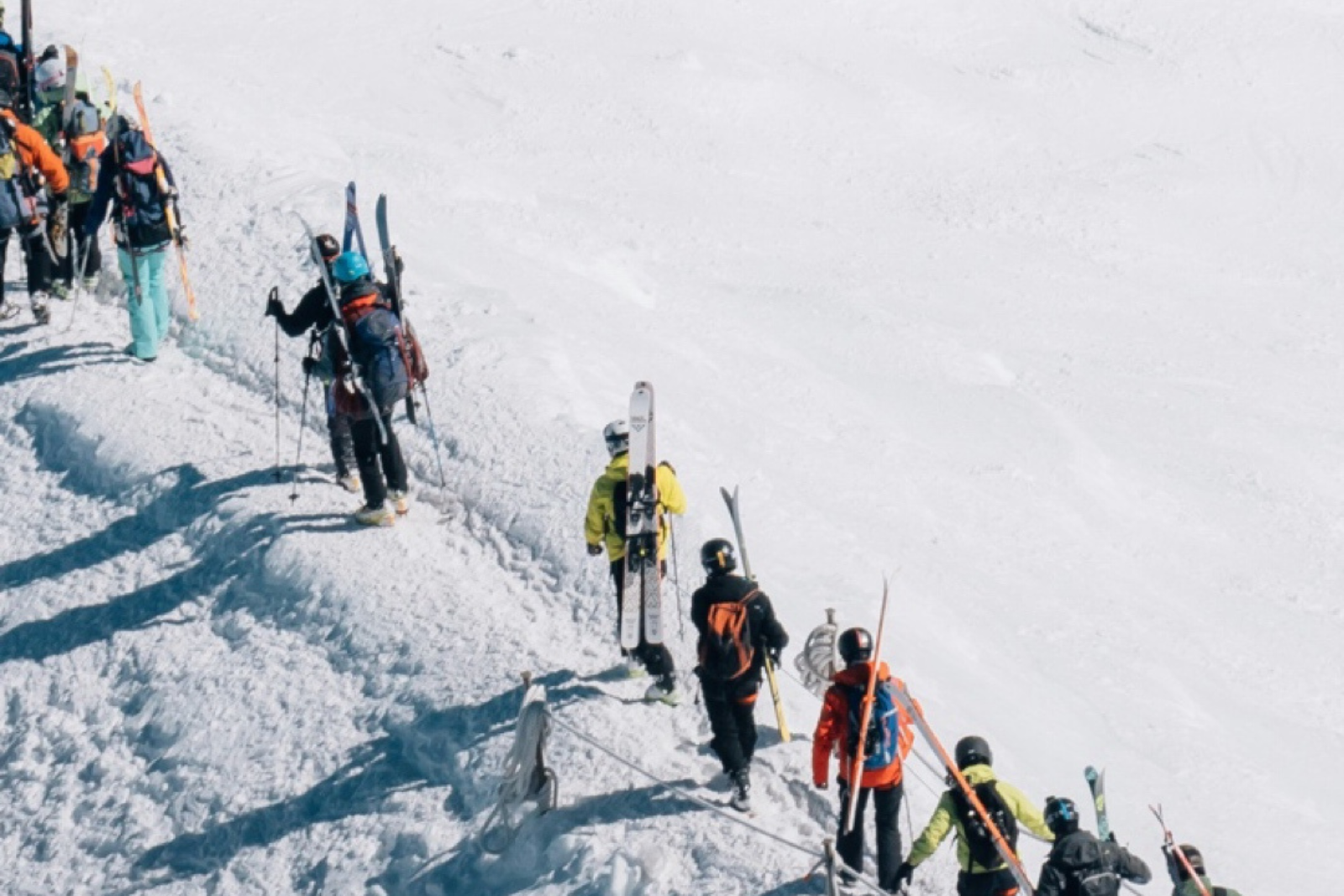 Firmatur til Alpene året rundt med ski, fjellopplevelser og aktiviteter for team